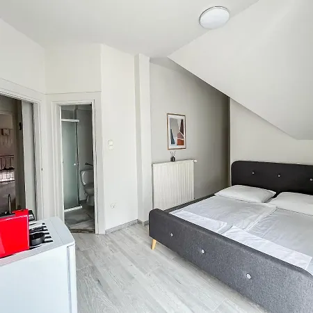 Villa 21 Boutique Rooms Balatonalmadi Exterior photo