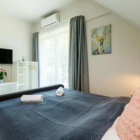 Villa 21 Boutique Rooms Balatonalmadi Exterior photo