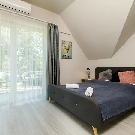Villa 21 Boutique Rooms Balatonalmadi Exterior photo