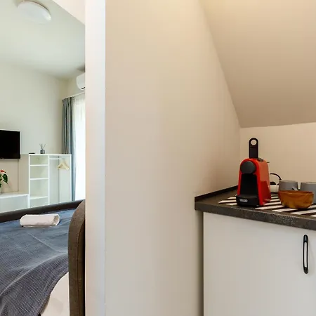 Villa 21 Boutique Rooms Balatonalmadi Exterior photo