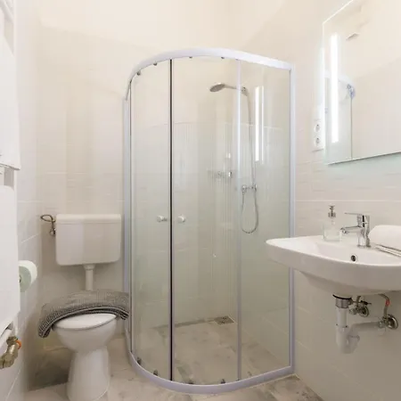 Villa 21 Boutique Rooms Balatonalmadi Exterior photo